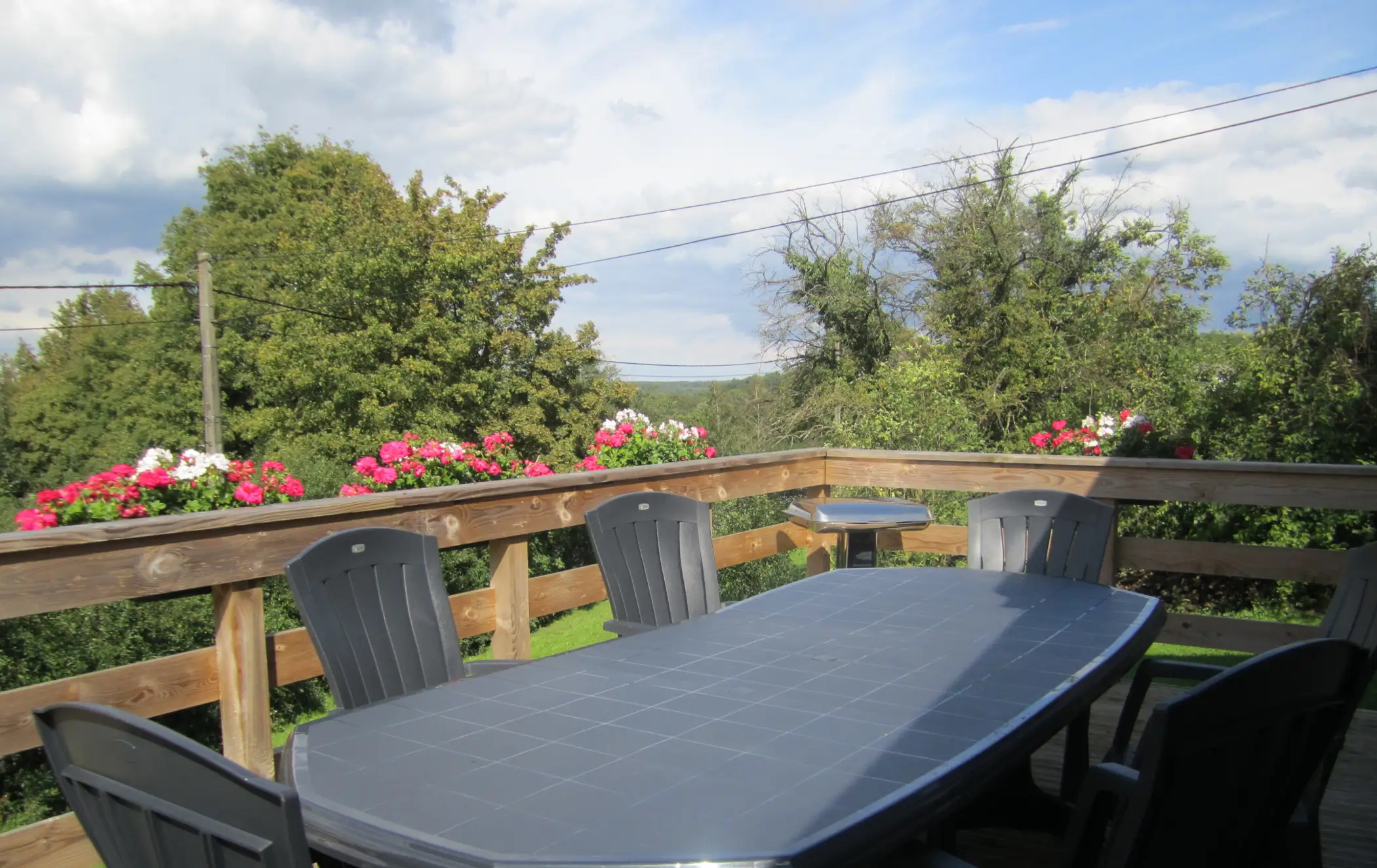 Cottage for 6 people in Chimay Chalet de l’Etang du Marteau